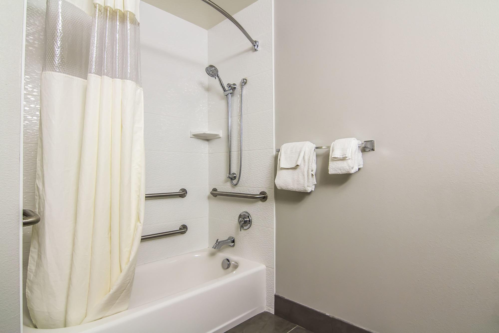 La Quinta By Wyndham Fairbanks Airport Hotel Екстериор снимка