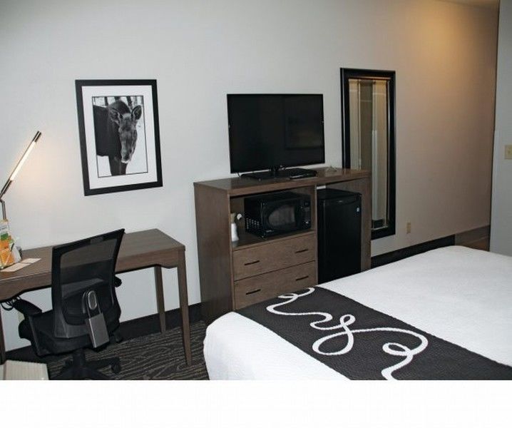 La Quinta By Wyndham Fairbanks Airport Hotel Екстериор снимка